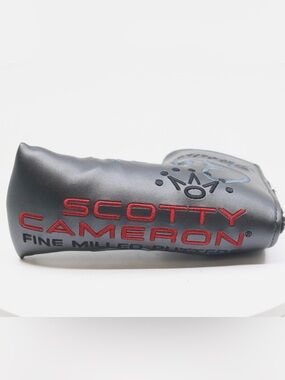 Titleist Scotty  Cameron, fine milled blade putter, golf head cover